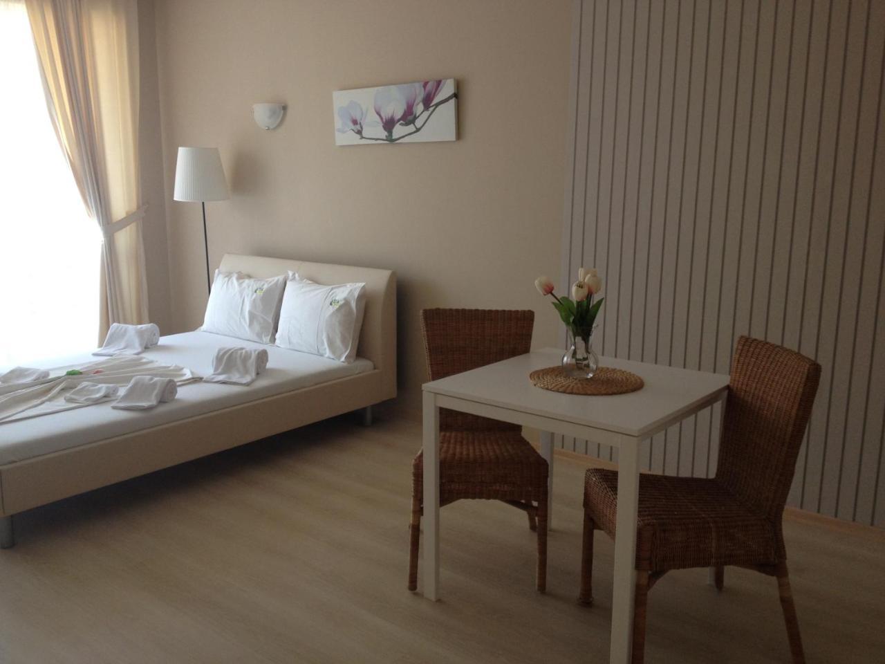 Apartments Atia 체르노모레츠 외부 사진